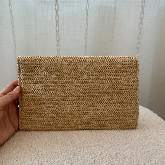 Dior Beauty 2023 Limited Edition Rattan Beige Clutch Pouch - Picture 4 of 8